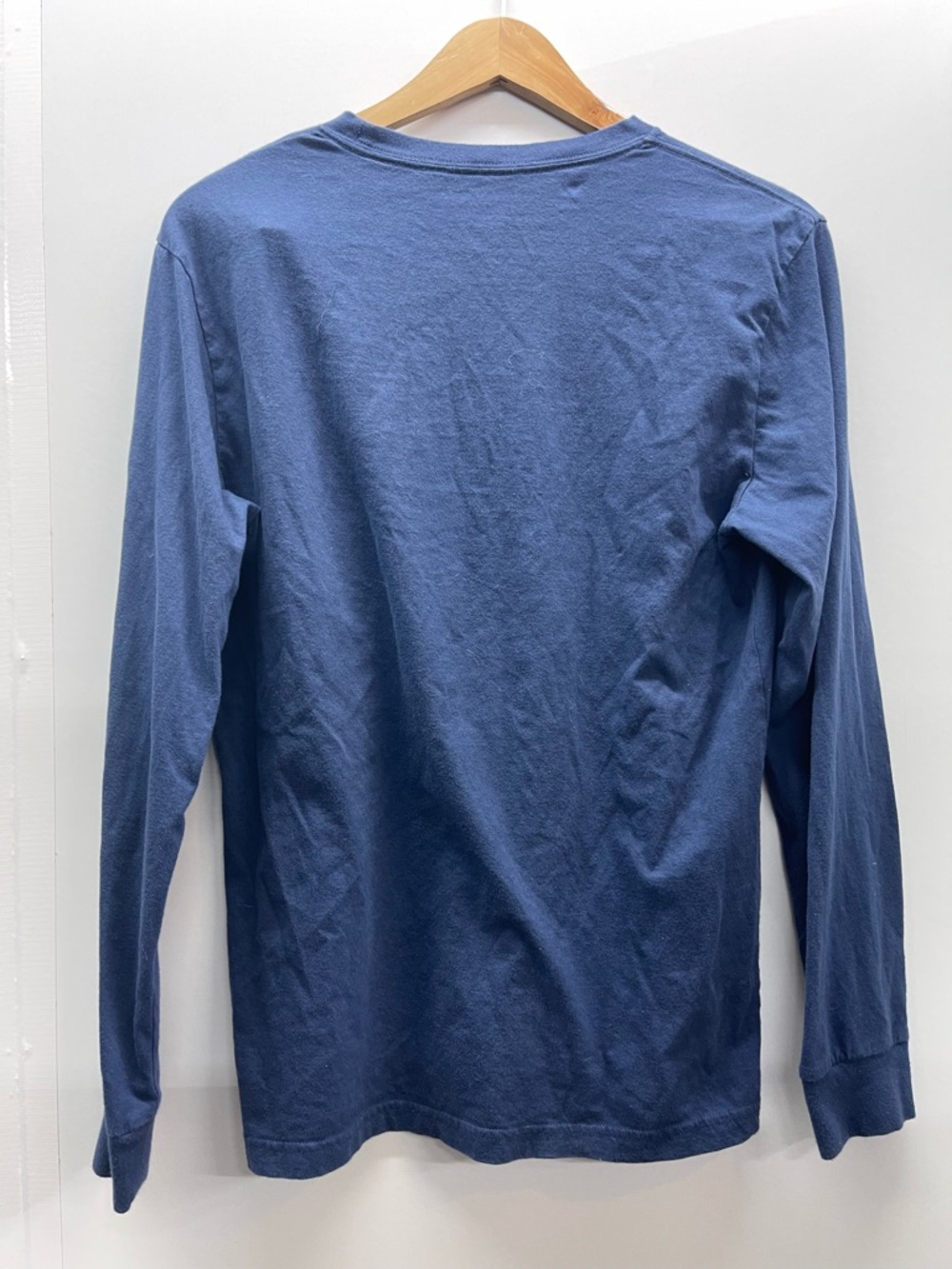 American Eagle Outfitters Blue Long Sleeve Crewneck with White Eagle Logo - Picture 2 of 3